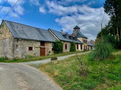 Courcite House | La Meltiere Sleeps 4 with Garden