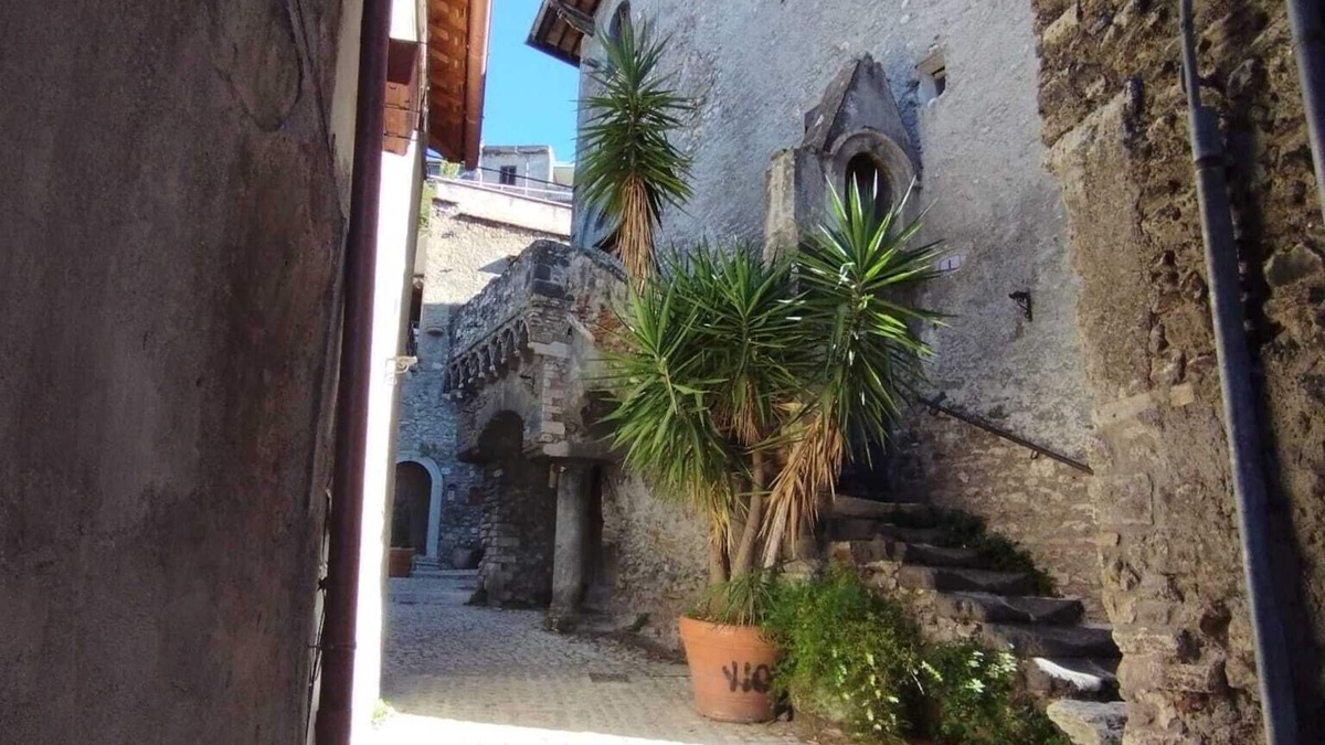 Tivoli House | La Mensa Ponderaria