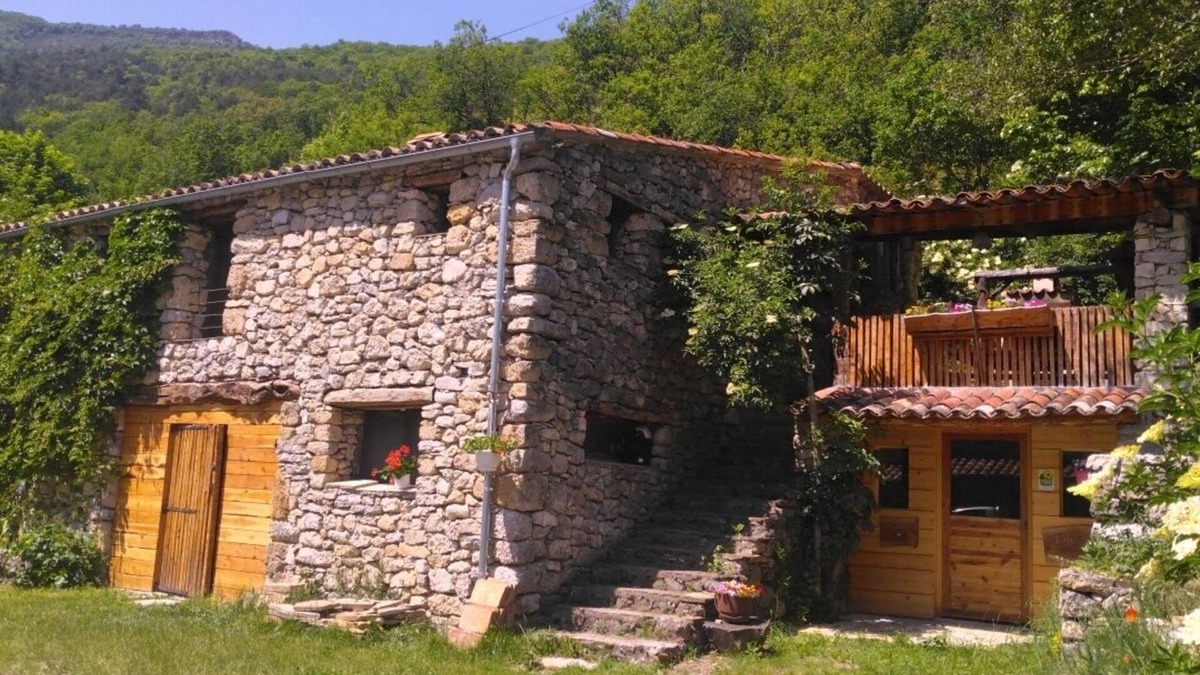 Barreme House | "La Miellerie "Gîte at the end of the world La Valbonnette