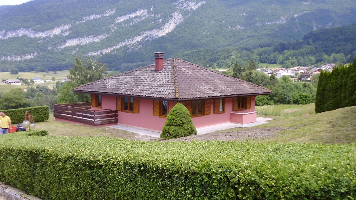 Cavedago Villa | La Mosa - Villa in the Prati of Cavedago, in the Adamello-Brenta park
