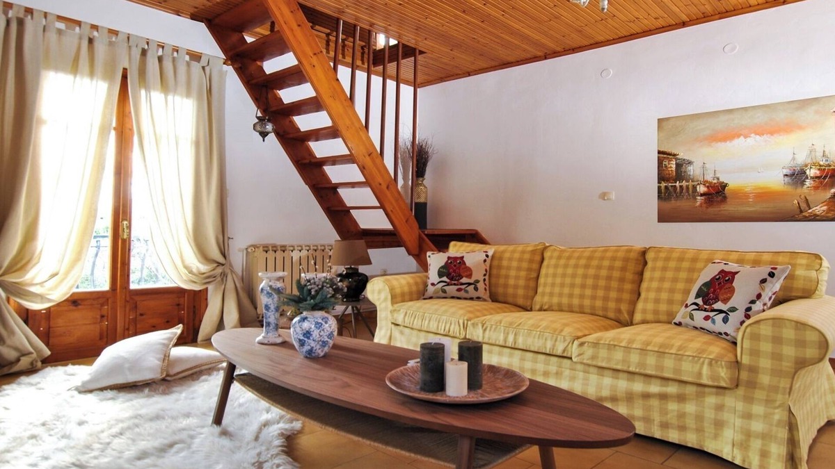 Dhrakata House | La Nonna Efrosini.Traditional maisonette