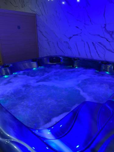 Crouy Apartment | La nuit de rêve Spa privatif Jaccuzi Sauna suite 1