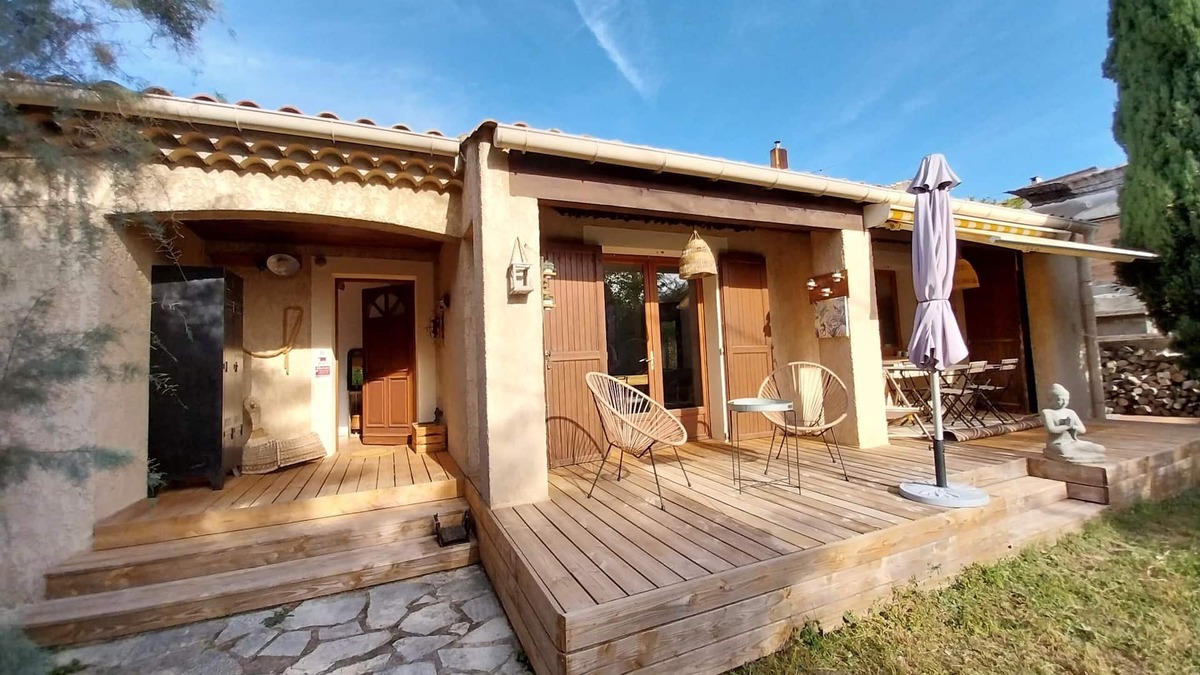 Montpeyroux Villa | La Paisible, au Cœur du Village, Entre Vignes et Gorges de L'hérault