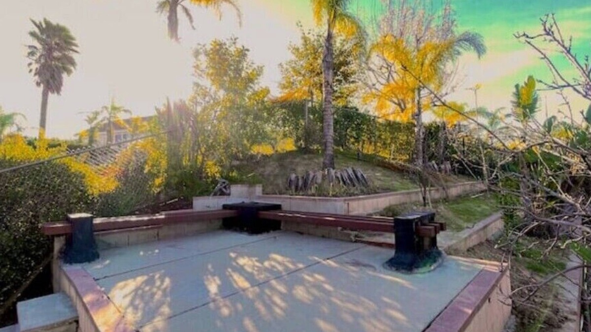 Granada Hills North Villa | LA Paradise Villa, Luxurious, Big Heated Pool
