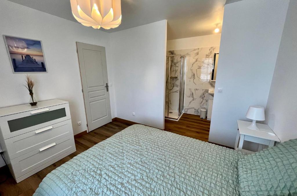 Champagne-sur-Oise Apartment | La Pause Cosy