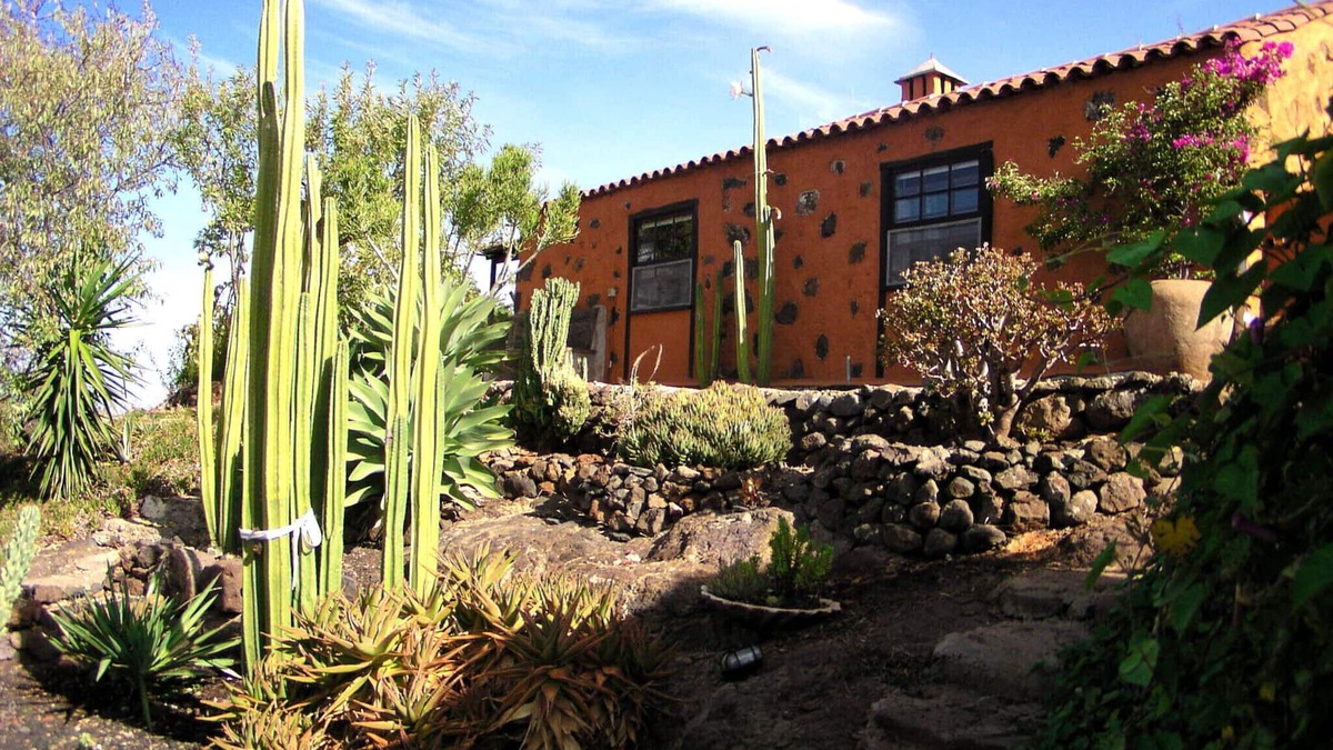 Las Tricias House | "LA PELADA": Cozy house, in a quiet location, sea view -,