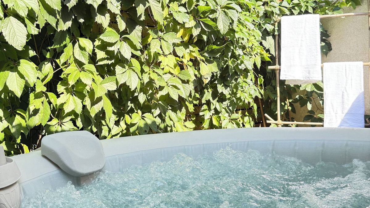 Lunel Apartment | La Perle° Jacuzzi WiFi Parking PV