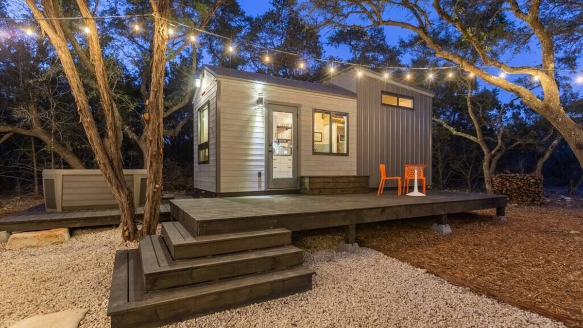 Wimberley House | La Petite: a Tiny House Tucked in Nature *Hot Tub*