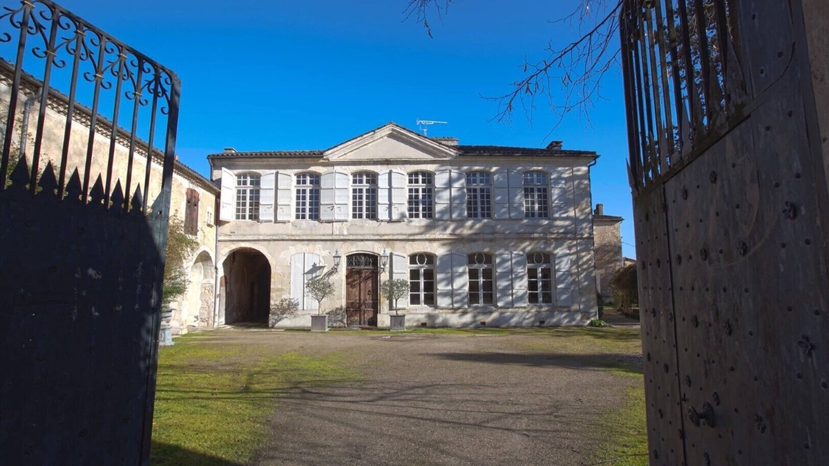 Condom Apartment | La Petite Gensac - Studio Apartment. Sleeps 2