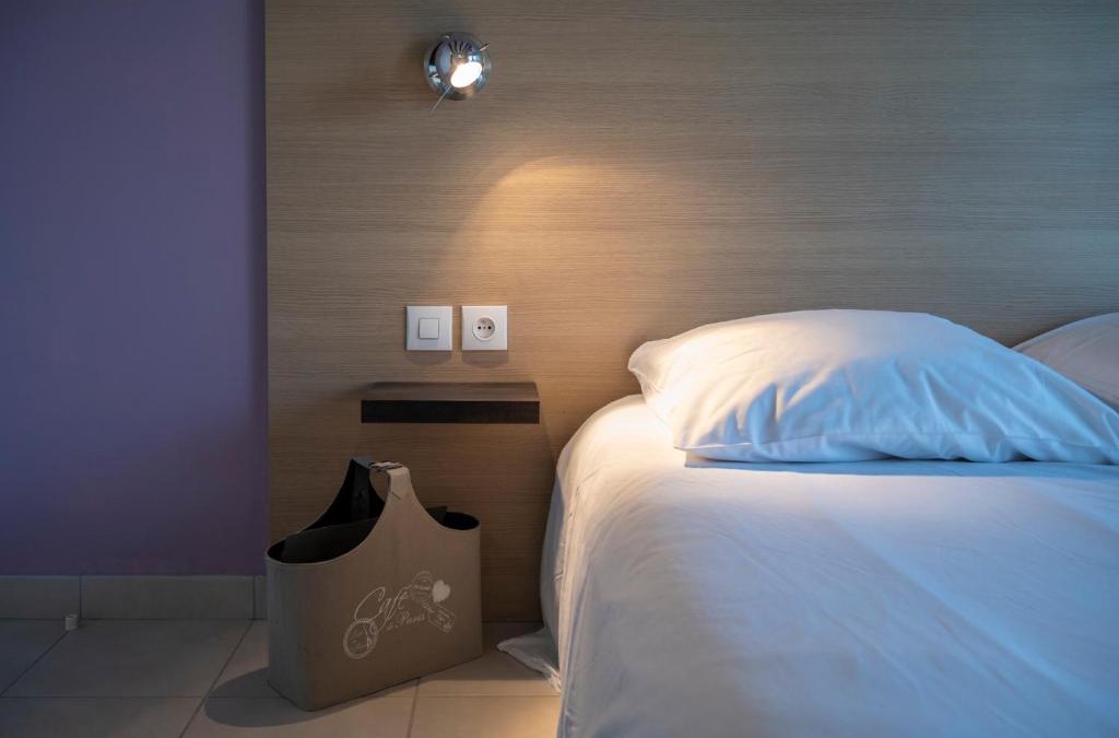 Avoine Apartment | La petite maison 4