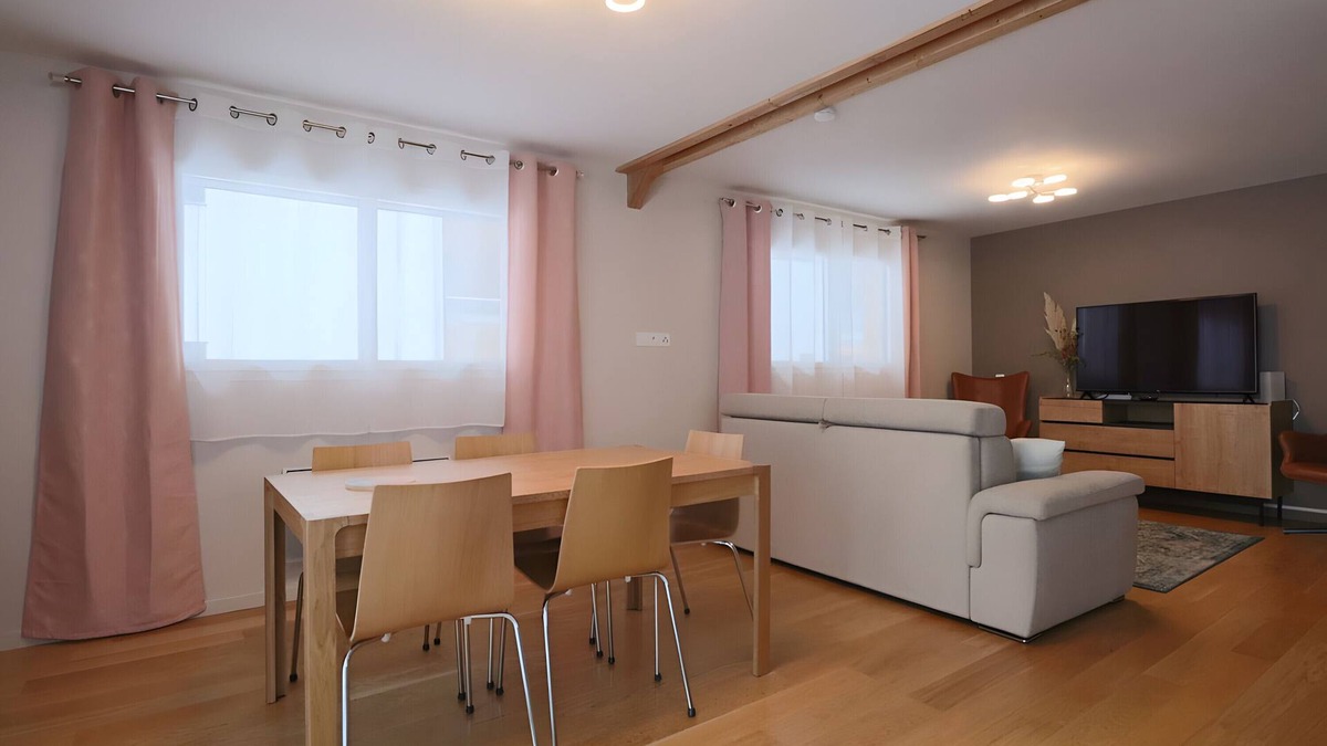 Mont-Dore House | La Petite Montille with Mountain View and Wi-Fi