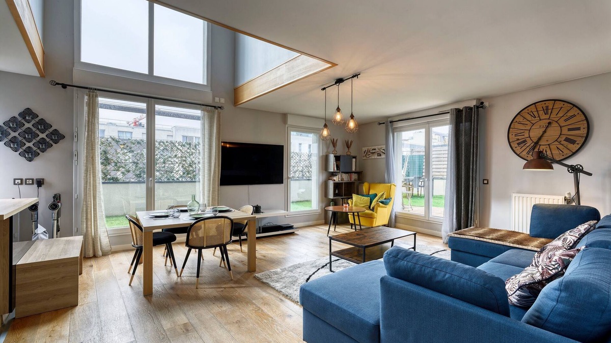 Zone d'amenagement concerte des Docks Apartment | La Plume d'Hugo - Appt Duplex pour 8