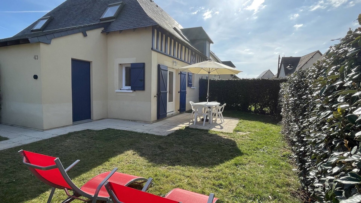 Port Guillaume House | "La poop" House Dives sur mer/Cabourg 6 pers. Sea access - swimming pool on foot