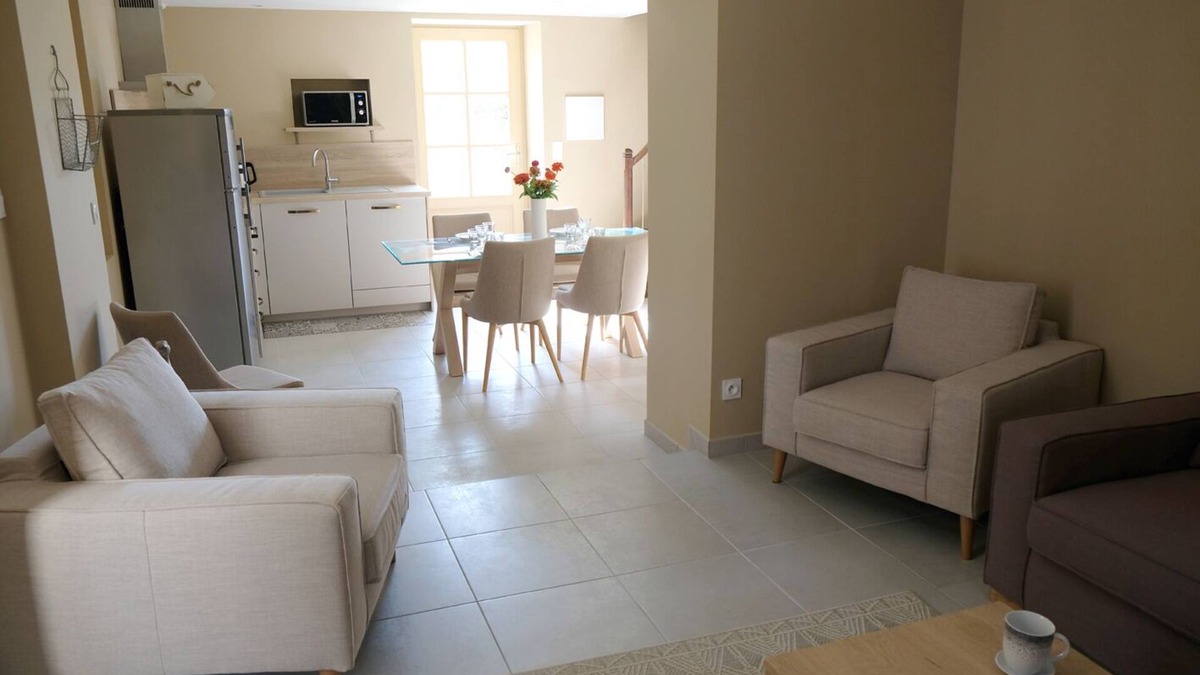 Celle-Levescault House | La Poste Restante - Celle Levescault