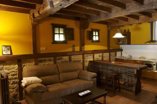 Caleao House | La Prida Apartamentos Rurales