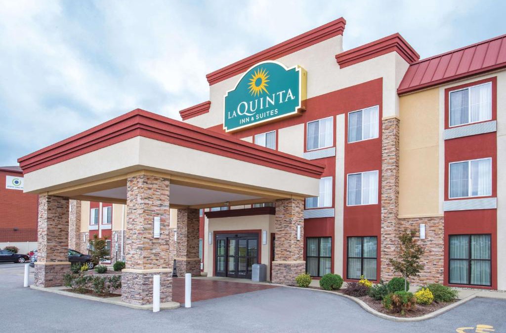O'Fallon Hotel | La Quinta by Wyndham O'Fallon, IL - St. Louis