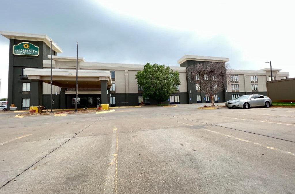 Salina Hotel | La Quinta by Wyndham Salina