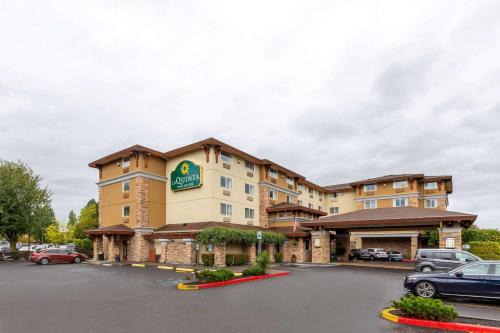 Salmon Creek Hotel | La Quinta by Wyndham Vancouver