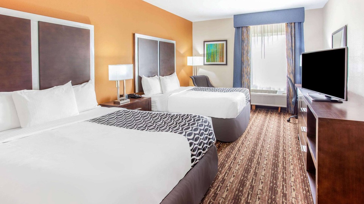 Gonzales Hotel | La Quinta Inn & Suites by Wyndham Gonzales TX