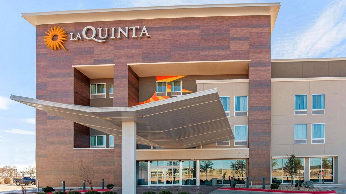 Lubbock Hotel | La Quinta Inn & Suites by Wyndham Lubbock South