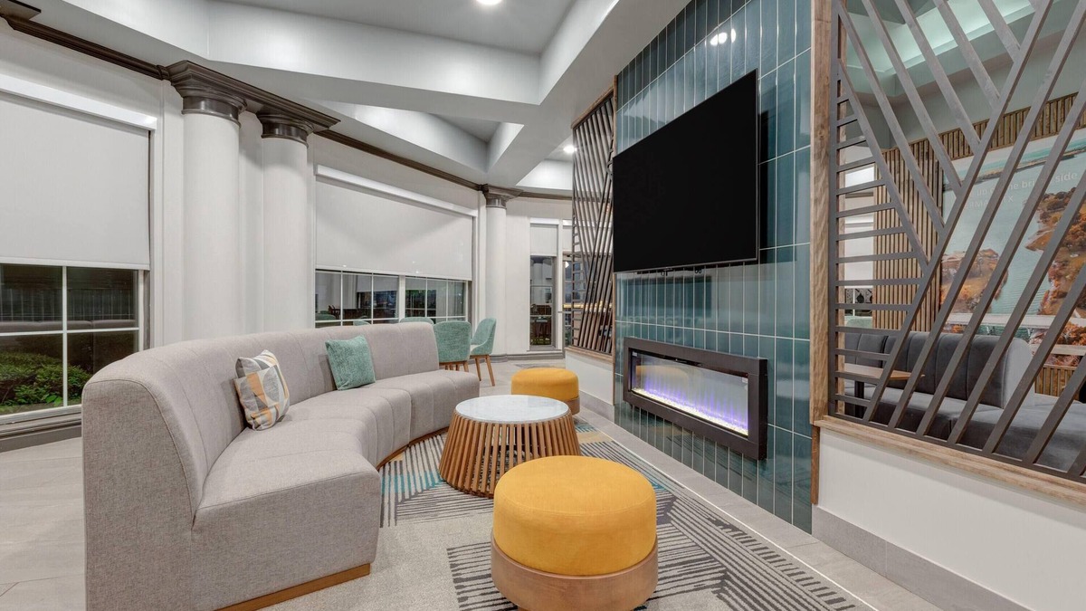 Sherman Hotel | La Quinta Inn & Suites by Wyndham Sherman
