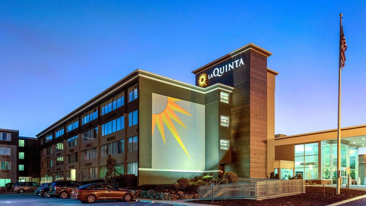Clifton Hotel | La Quinta Inn & Suites by Wyndham Clifton/Rutherford