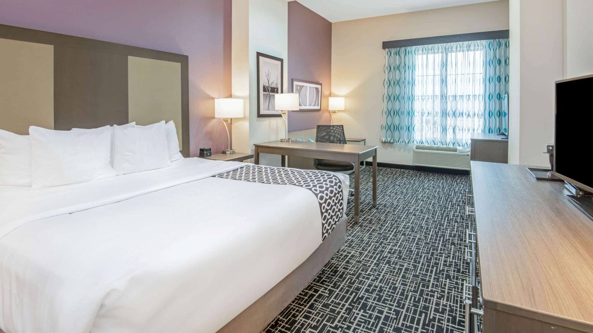 Weatherford Hotel | La Quinta Inn & Suites by Wyndham Weatherford OK