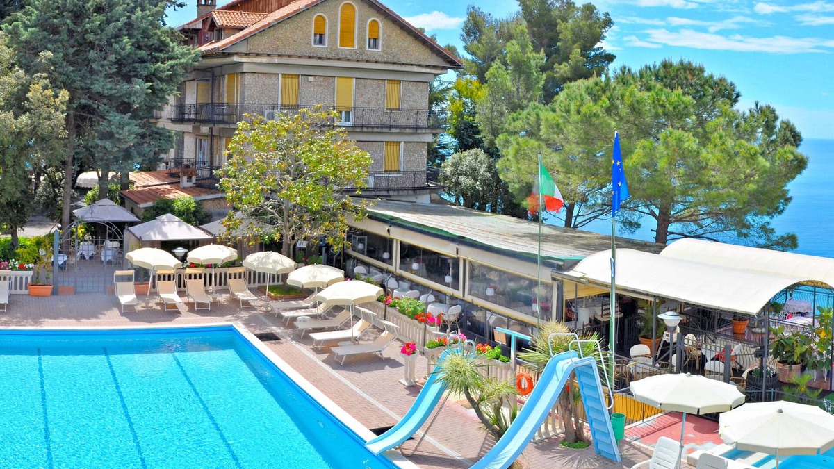 Ventimiglia Hotel | La Riserva di Castel d'Appio