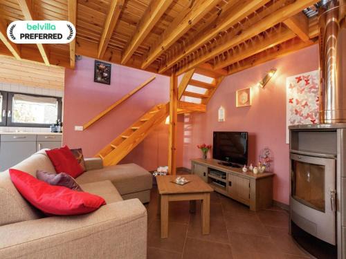 Marcouray House | La Roche Cozy Forest Escape