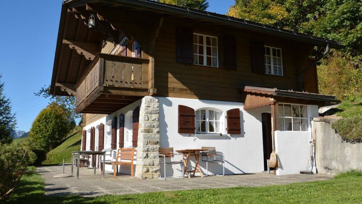 Saanenmoeser Apartment | La Ruche, Chalet by Interhome
