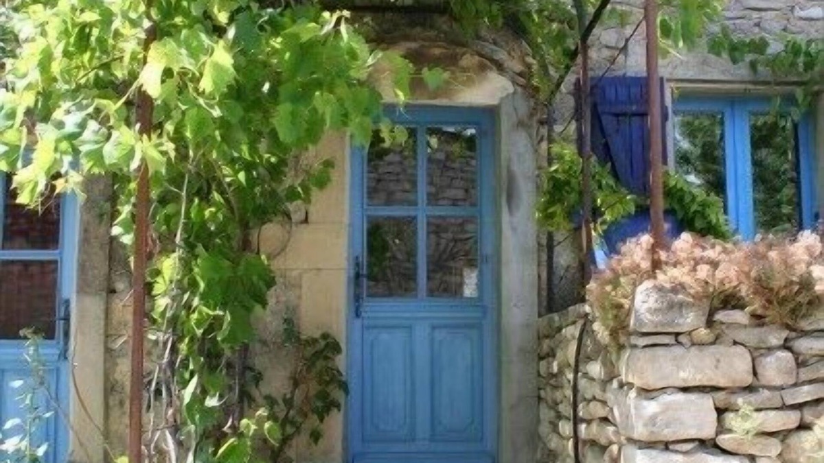 Chantemerle-les-Grignan House | La Salamandre Bleue - Charming B&B - Chantemerle lès grignan