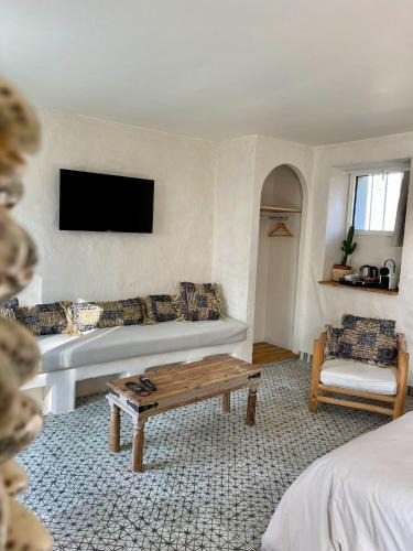 Tonnerre House | La source de l'abbaye