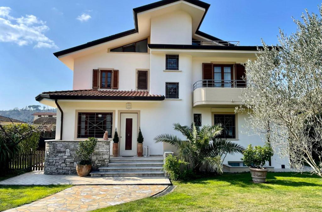 Stiava Bed & Breakfast | La Stagione dell'Arte B&B