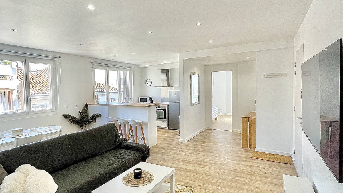 Toulon Apartment | La Suite du Las - 73m2 - Fibre