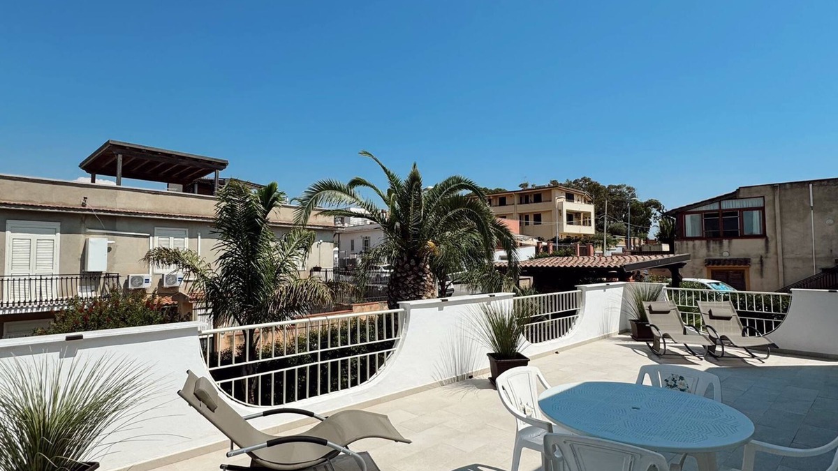 San Leone Villa | " La Terrazza sul Tramonto " Apartment in a villa near the sea in San Leone.