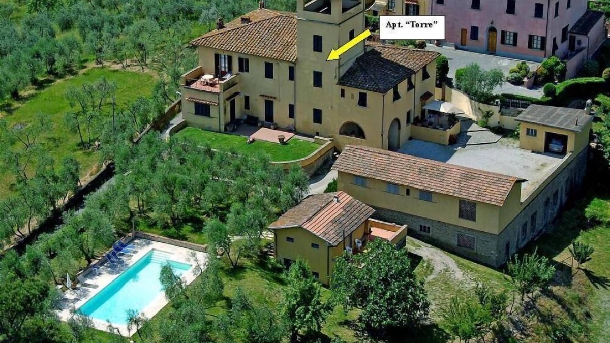 Lastra a Signa Apartment | LA TORRE - Apartment in Villa from the early 1900s