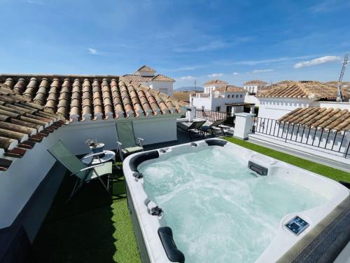 Roldan Villa | La Torre Golf 3-Bed Villa- Heated Pool and Hot Tub
