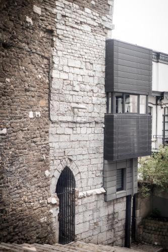 Saint-Laurent House | La Tour