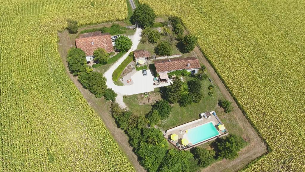 Nanteuil-de-Bourzac House | La Tranquillité, Le Calme