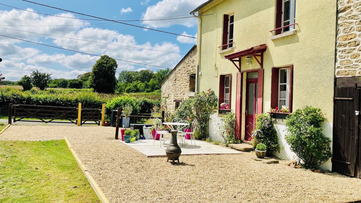 Maison-Feyne House | La Vallée des Peintres. Cottage de la Roseraie Sleeps 5