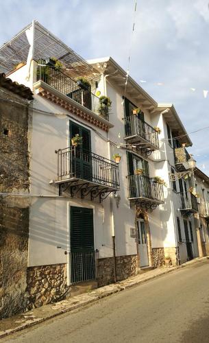 Capri Leone Bed & Breakfast | La Via del Carretto B&B