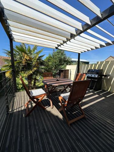 Miroir - Batignolles House | La Victoria - Charmante maison en centre ville - Gare - Jardin