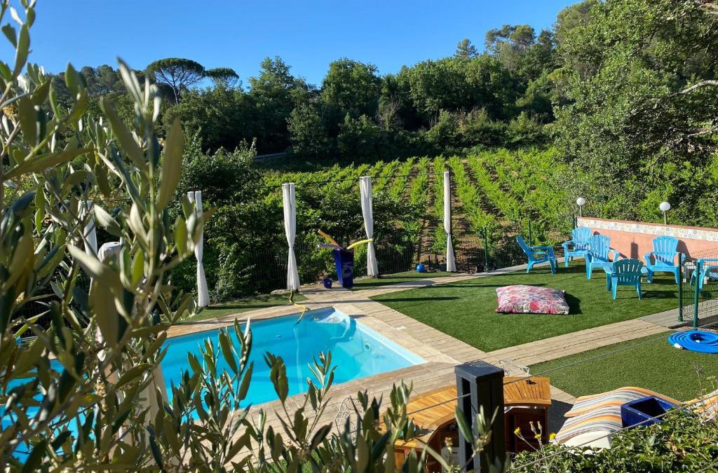 Tourves Bed & Breakfast | La Vie Est Belle En Provence