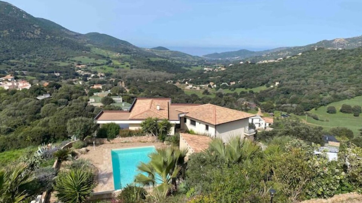 Alata Villa | La Villa Alata Avec vue Imprenable sur la mer