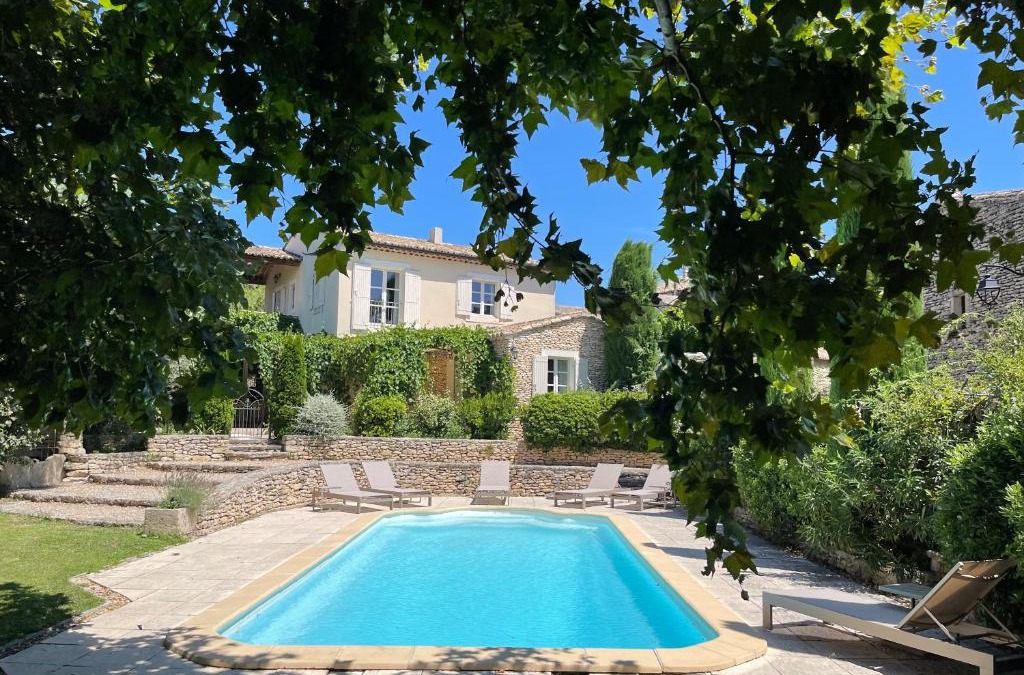 Cabrieres-d'Avignon Villa | La Villa Baronnette