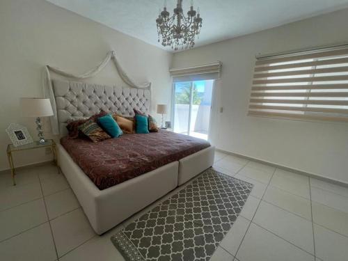 Granjas del Marques Villa | La Villa de Sophie