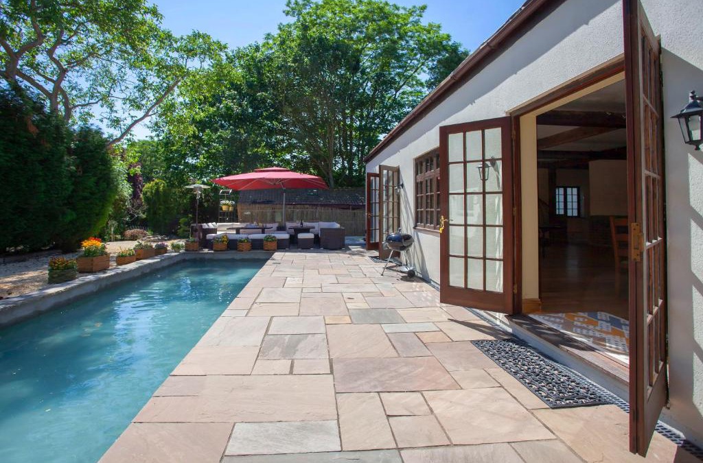 Olveston Villa | La Villa Olli -Natural pool & Jacuzzi