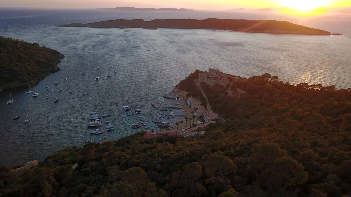 Port-Cros Villa | La Villa Port-Cros