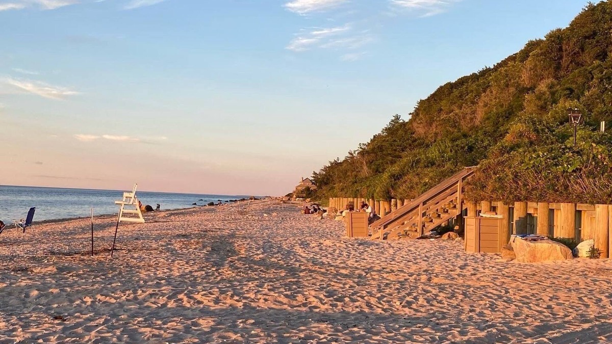 Baiting Hollow House | La Vista North Fork - 1 + acre, pool, walk to beach