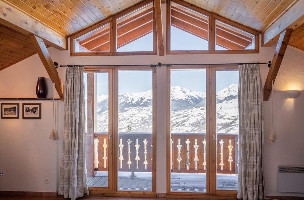 Vallandry Ski Chalet | La vue du Roi - Detached chalet (6p). 3 bedrooms and 2 bathrooms. In the centre of Vallandry, with a beautiful view
